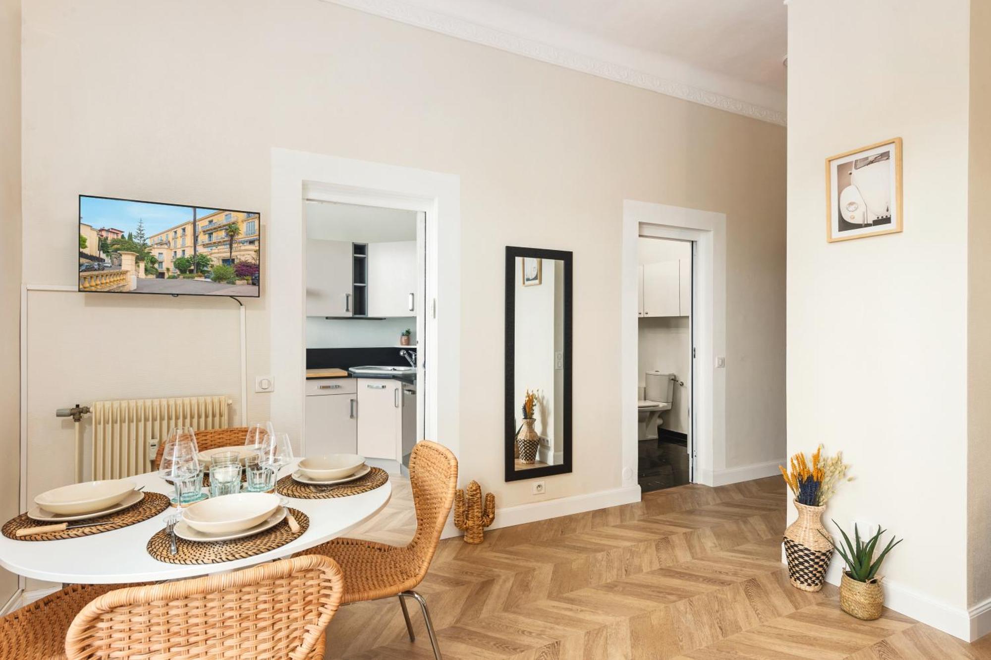 Mont Fleuri- Somptueux 2 Pieces - Parking - Menton Apartment Exterior photo